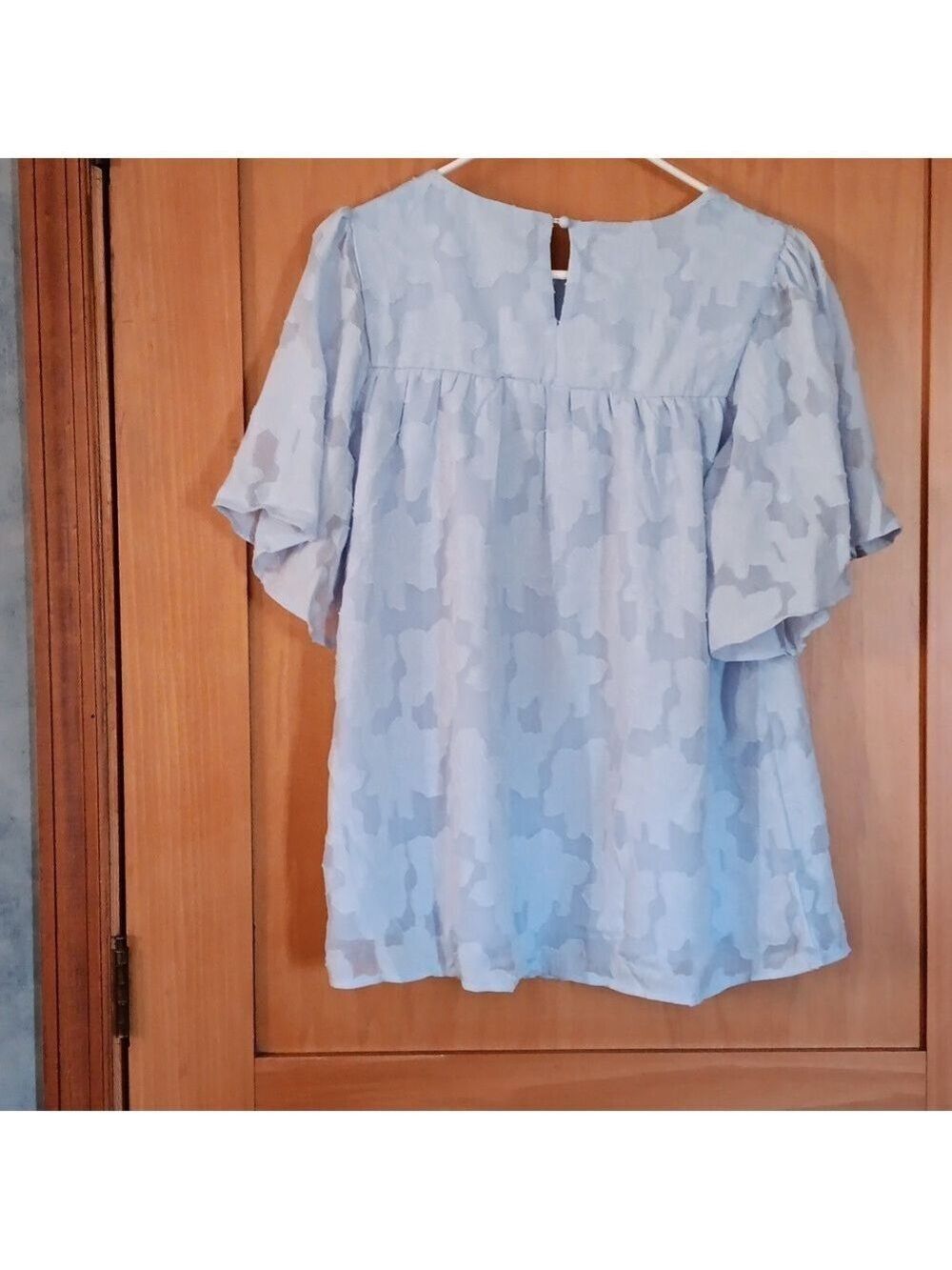 Dokotoo Womens Bell Sleeve Loose Fit Crewneck Blouse NWT Size M - Picture 3 of 10